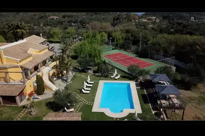 Image de Privilege Villas Luxury Villa Privilege Exclusive piscine chauffée intérieure et extérieure