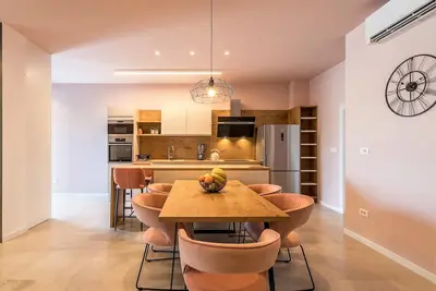 Image de Appartement de luxe avec jacuzzi dans le centre-ville