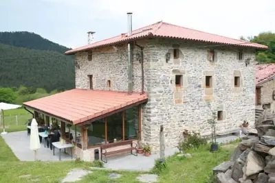 Image de Gîte Pikatzaenea Pour 18 Personnes