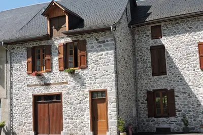 Image de Maison en belles pierres apparentes-un nid douillet Ă Trein d'Ustou.