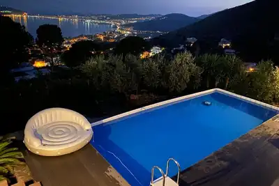 Image de Il Casale, élégante villa avec vue imprenable sur la mer