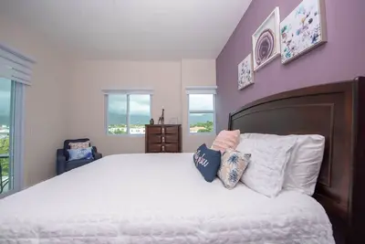 Image de Appartement luxueux à Kingston! !