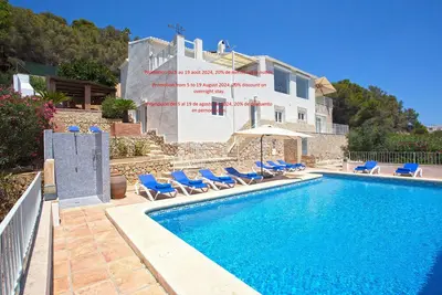Image de Villa privative avec piscine privée chauffée au pied du parc naturel du Montgo