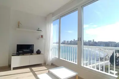 Image de Studio charmant, avec des vues spectaculaires. Complètement rénové.