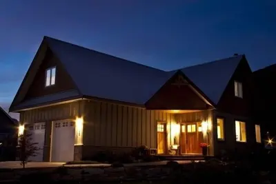 Image de Snowdrifters Guest House - Suite privée confortable