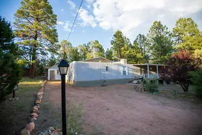 Image de Style de la maison chez les pins ponderosa