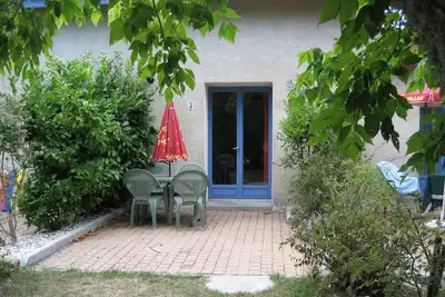 Image de studio/Mezzanine pour 2/4pers, terrasse jardin, 10km de Soulac plage, 2km Gironde