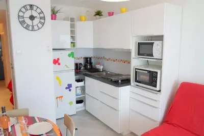 Image de Appartement climatisé proche des thermes avec balcon