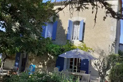 Image de maison familiale 4 ch, authentique, sérénité, Périgord, piscine gonflable