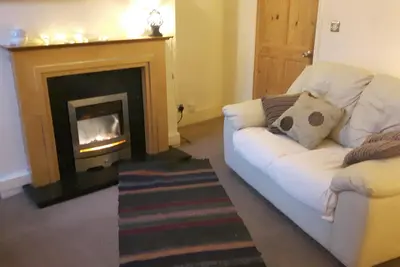 Image de confortable 1 lit plat et une cour privée