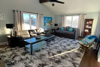 Image de Luxueux Et Tout Nouveau! - 2 blocs de la plage et tout pour vos besoins de vacances