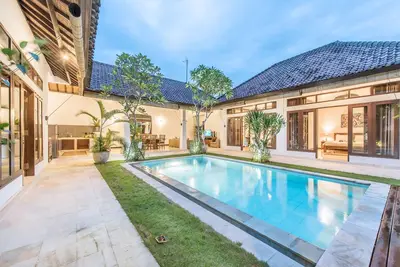 Image de Raju, Lux 3 Br Centre de Seminyak