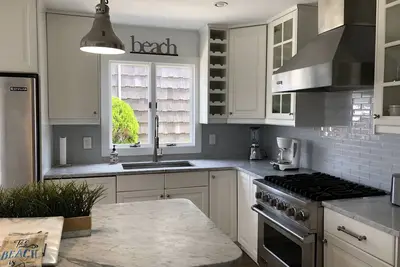 Image de 4 chambres, 2 salles de bains sur la plage