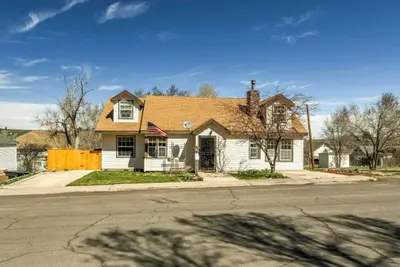 Image de The Sherman House avec air froid, dans le centre-ville historique de Williams, Az