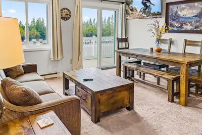 Image de Aucun Appel Et Prix De Commutation | Comprend Parking / Nettoyage | 2br / 2ba | Sommeil 6 | Ml305