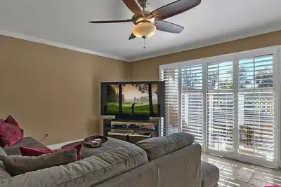 Image de Villa de golf privée vieille ville avec vue sur Camelback!