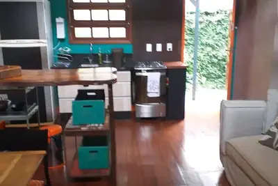 Image de Charmante maison indépendante dans un jardin tropical luxuriant surplombant le lac