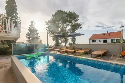 Image de Appartement de deux chambres avec le balcon Sutivan, Brac (A-15665-c)