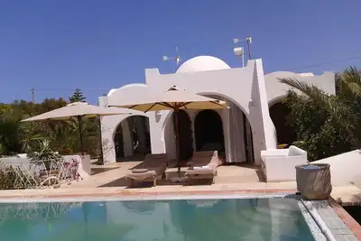 Image de Villa Orientale de Charme vue sur notre Oliveraie  privee sans vis-a-vis <br>