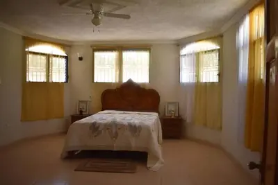 Image de Maison calme, dans les plaines.