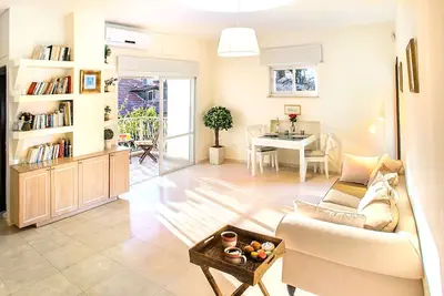 Image de Magnifique 2 Chambres Dans Le Meilleur Emplacement Jamais!
