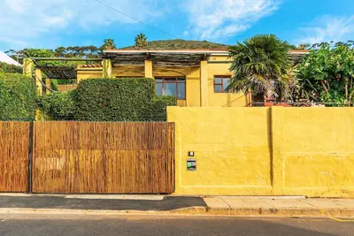 Image de Soleil et mer dans une villa du centre-ville méditerranéenne