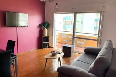 Image de Appartement F2 moderne - 2 min a pied Praia Da Rocha - 4 pers - Parking - Wifi