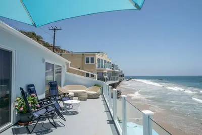 Image de Superbe OceanFront 3 chambres Malibu Condo