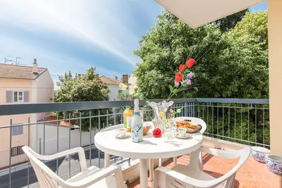 Image de ⛱Dispo Ete à Cannes  Centre Proche du Plages  T3⭐️6 personnes 1 parking!