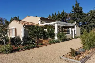 Image de Gite en Provence au coeur des Alpilles