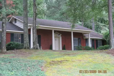 Image de Maison privée à 5 minutes du stade Ole Miss