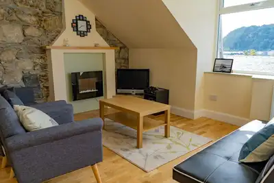 Image de Combie Home, élégant appartement de 2 chambres vous fait vous sentir comme chez vous