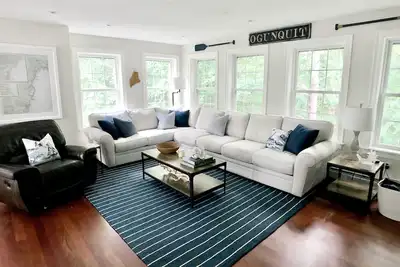 Image de Courte promenade à la plage et la ville! 5+ Br, 4 Ba maison de luxe