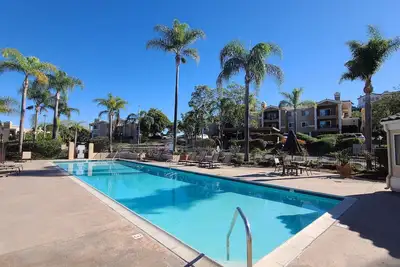 Image de Maison de vacances luxueuse récemment rénovée à Carlsbad avec vue sur l'océan