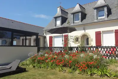 Image de Location saisonnière avec piscine intérieure et privée près de Paimpol