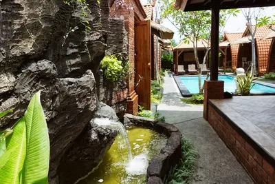 Image de Maison en bois unique avec une chambre à Jimbaran, proche des attractions touristiques