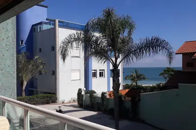 Image de Front de mer à Bombinhas - Apt Haut standard avec 3 suites avec air conditionné.
