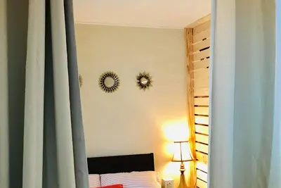 Image de Mignon Studio \/ Hollywood Est \/ 2 Milles À La Plage \/ Parking Gratuit \/ Bbq \/ M-11