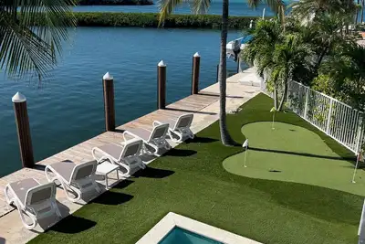 Image de Ouverture officielle des couchers de soleil sur la noix de coco Vue sur l'eau libre, glace, spa de la piscine Spa 120 m