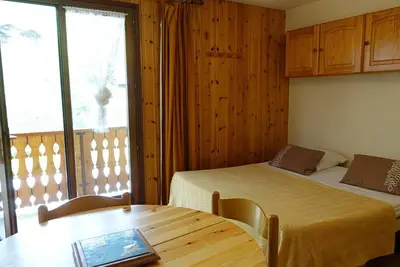 Image de Appartement cosy 4 pers, skis aux pieds, balcon, parking, 2 étoiles - Location dim. à dim. en hiver