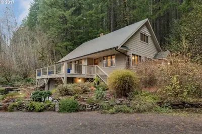 Image de Le paradis des randonneurs! Boisé 3br maison sur 5 acres dans la forêt nationale sur le ruisseau.