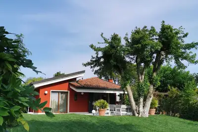 Image de Very nice 'villetta' in beautiful and quiet fully garden.