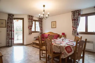 Image de Spacieux appart 6 pers au pied des pistes avec terrasse et parking