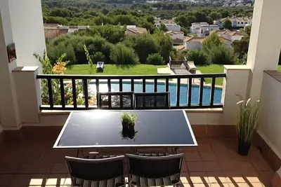 Image de Maisonnette avec Piscine panoramique et vue sur la mer
