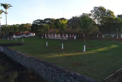 Image de Beau ranch au bord du lac de Furnas