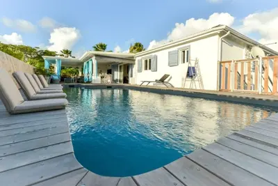 Image de Villa St François 5 ch piscine 150m plage (G076)
