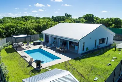 Image de Villa à St François G163b - 4 chambres piscine
