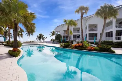 Image de Poolside Maison Matecumbe # 302 - Grand condo de 3 chambres