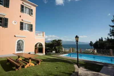 Image de Maison de vacances Kerkyra pour 1 - 12 personnes avec 7 chambres à coucher - Maison de vacances