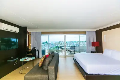 Image de À quelques pas de la plage de Waikiki! Coucher de soleil magnifique à l'hôtel Ilikai!